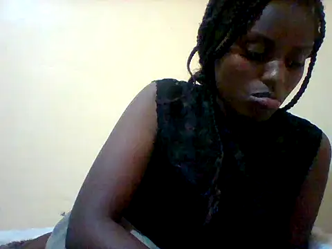 liligal online show from 05/17/26, 07:58
