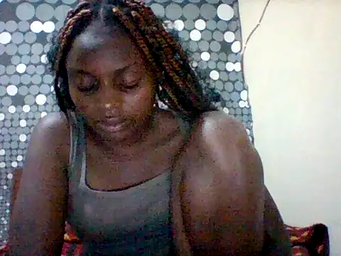 Snapshot of liligal chatting on 06/12/26, 07:33 liligal online show from 06/12/26, 07:33