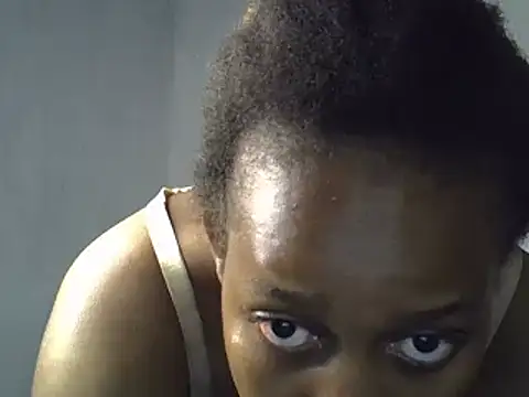 Bianca0011 online show from 05/16/26, 04:00