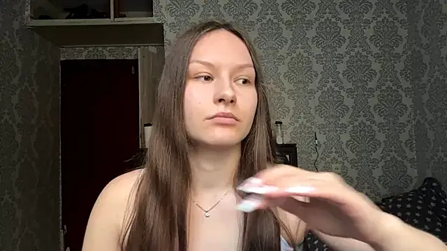 ShaylaChong online show from 05/16/26, 04:33