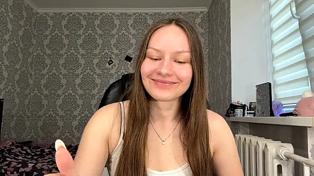 Snapshot of ShaylaChong chatting on 06/14/26, 04:35 ShaylaChong online show from 06/14/26, 04:35
