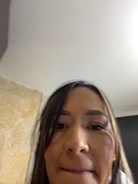 Snapshot of AshlyBella chatting on 05/28/26, 02:12 AshlyBella online show from 05/28/26, 02:12