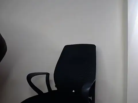 KittySexxy02 online show from 05/18/26, 04:12
