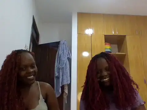Snapshot of sexybaddies20 chatting on 06/24/26, 04:11 sexybaddies20 online show from 06/24/26, 04:11