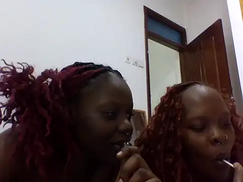 Snapshot of sexybaddies20 chatting on 06/07/26, 04:34 sexybaddies20 online show from 06/07/26, 04:34
