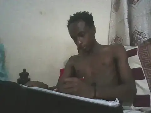 Snapshot of noella23123 chatting on 05/25/26, 06:39 noella23123 online show from 05/25/26, 06:39