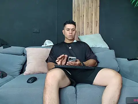 Snapshot of hetero_sexxx chatting on 05/23/26, 07:57 hetero sexxx online show from 05/23/26, 07:57