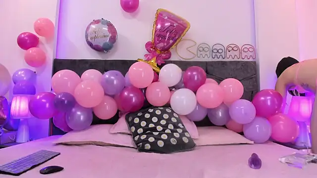 Meghan candy online show from 06/01/26, 06:29