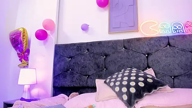 Meghan candy online show from 06/11/26, 12:32