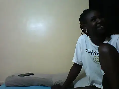 Bambybeauty2 online show from 06/25/26, 05:34