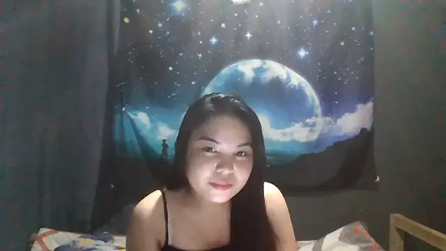 Snapshot of RosariaSuglia chatting on 05/28/26, 11:05 RosariaSuglia online show from 05/28/26, 11:05