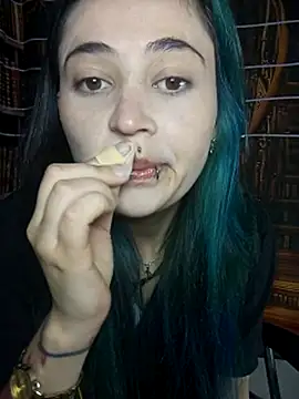 MilkyNeko  online show from 05/16/26, 11:42