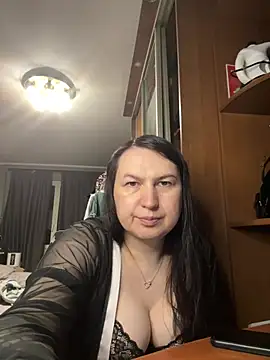 EvaBeautyXxX online show from 05/26/26, 10:19