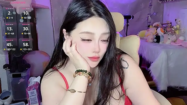 Snapshot of jiuer668 chatting on 07/04/26, 01:48 jiuer668 online show from 07/04/26, 01:48