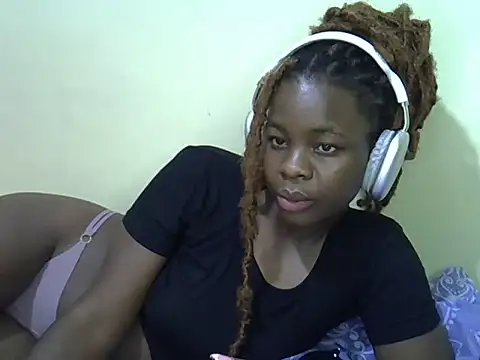 Snapshot of nyla_shal chatting on 06/16/26, 09:42 nyla shal online show from 06/16/26, 09:42