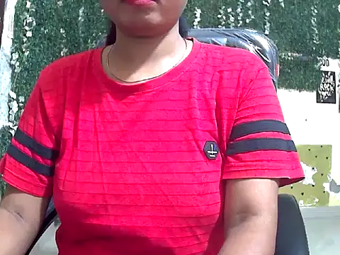 Snapshot of shallykaur chatting on 05/30/26, 04:30 shallykaur online show from 05/30/26, 04:30