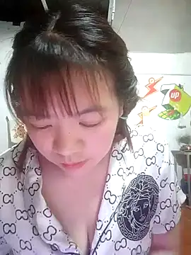 Loleml01 online show from 05/28/26, 04:53