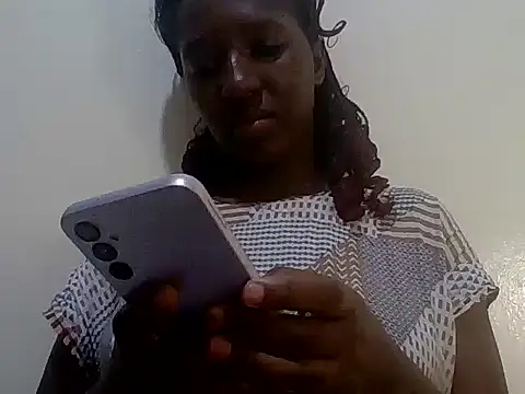 Snapshot of Sexy-chocolate2 chatting on 06/12/26, 12:25 Sexy-chocolate2 online show from 06/12/26, 12:25
