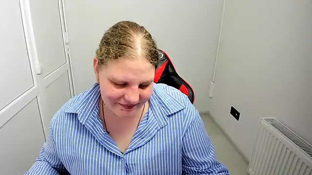 Bella shyy  online show from 05/19/26, 02:35