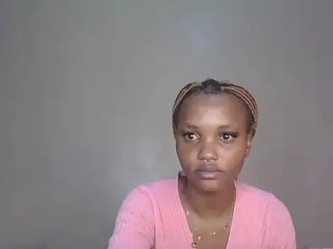 Snapshot of PrettyT5 chatting on 06/22/26, 05:59 PrettyT5 online show from 06/22/26, 05:59