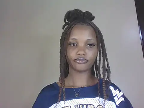 Snapshot of PrettyT5 chatting on 08/04/26, 08:24 PrettyT5 online show from 08/04/26, 08:24