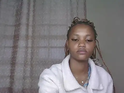 Snapshot of PrettyT5 chatting on 06/28/26, 05:47 PrettyT5 online show from 06/28/26, 05:47