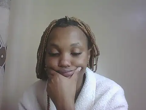Snapshot of PrettyT5 chatting on 07/15/26, 12:45 PrettyT5 online show from 07/15/26, 12:45