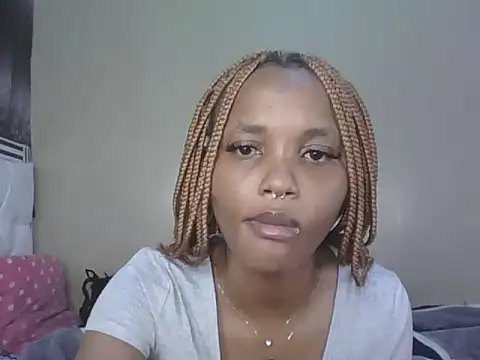 Snapshot of PrettyT5 chatting on 06/16/26, 11:10 PrettyT5 online show from 06/16/26, 11:10