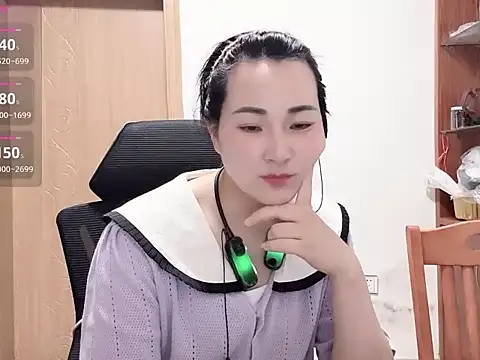 ParisNoctis online show from 05/20/26, 10:23