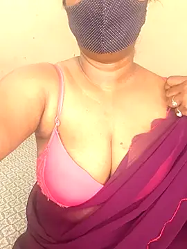 MISS-LOVEV online show from 07/13/26, 05:40