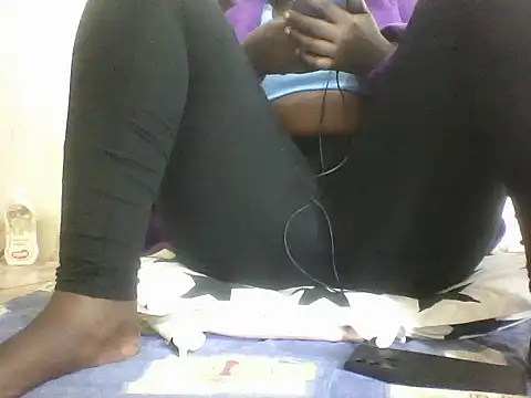 Snapshot of saraswee chatting on 06/18/26, 12:31 saraswee online show from 06/18/26, 12:31