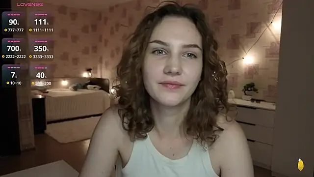 Snapshot of Megan_swiftss chatting on 06/25/26, 07:19 Megan swiftss online show from 06/25/26, 07:19