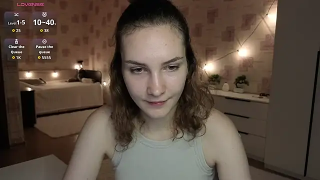 Snapshot of Megan_swiftss chatting on 06/20/26, 06:57 Megan swiftss online show from 06/20/26, 06:57