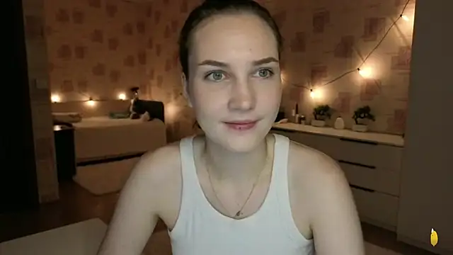 Snapshot of Megan_swiftss chatting on 06/10/26, 07:15 Megan swiftss online show from 06/10/26, 07:15