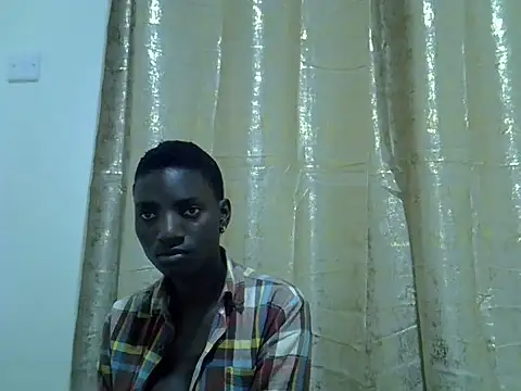 cutiebreey online show from 06/30/26, 12:43