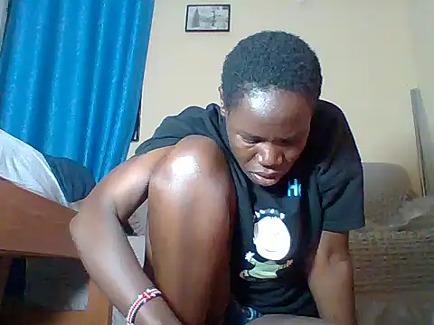 Blacksexyqueen24 online show from 06/17/26, 07:02