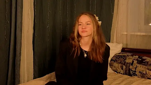 KareyFonger online show from 06/02/26, 07:58
