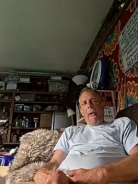 truckdawg2023 online show from 06/22/26, 11:46