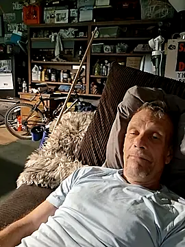 truckdawg2023 online show from 06/23/26, 03:32