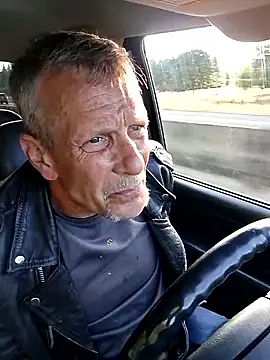 truckdawg2023 online show from 06/29/26, 02:18