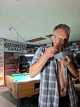 truckdawg2023 online show from 07/14/26, 09:54
