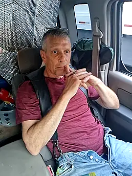 truckdawg2023 online show from 06/15/26, 12:27