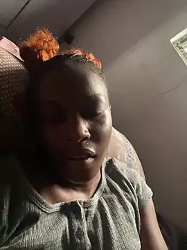 SassyPaulette online show from 06/12/26, 05:21