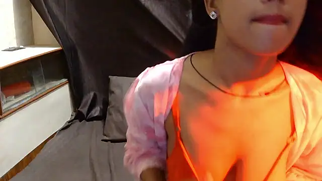 BabyQueen23 online show from 06/18/26, 04:22