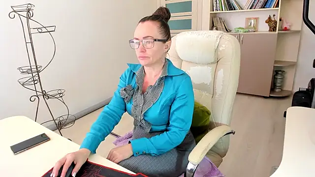 Vika73 online show from 11/13/25, 08:07