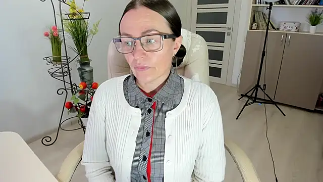 Vika73 online show from 12/04/25, 10:47