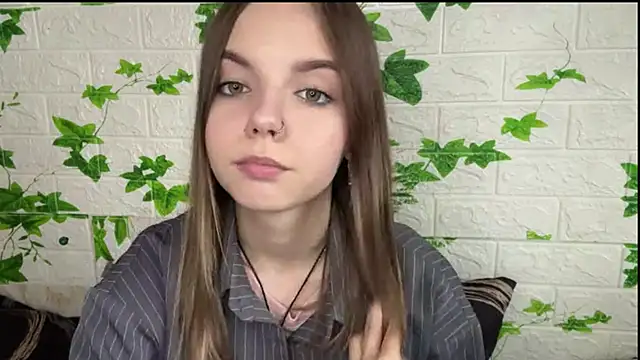 LisaPorse online show from 06/01/26, 02:39