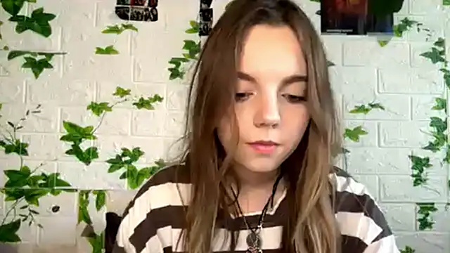 LisaPorse online show from 05/21/26, 02:14