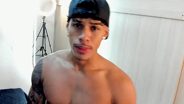 Snapshot of Joao_da_silva19 chatting on 06/14/26, 03:13 Joao da silva19 online show from 06/14/26, 03:13