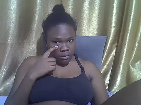 lovelymeli2 online show from 06/10/26, 10:27